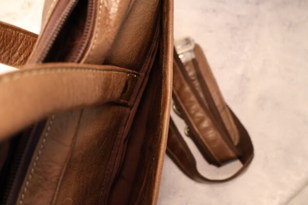 Leather laptop bag (vintage style) - Image 3
