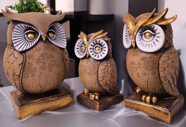 Elegant Owl Family Sculpture – Symbol of Wisdom & Prosperity (Polyresin, Brown & white Finish)