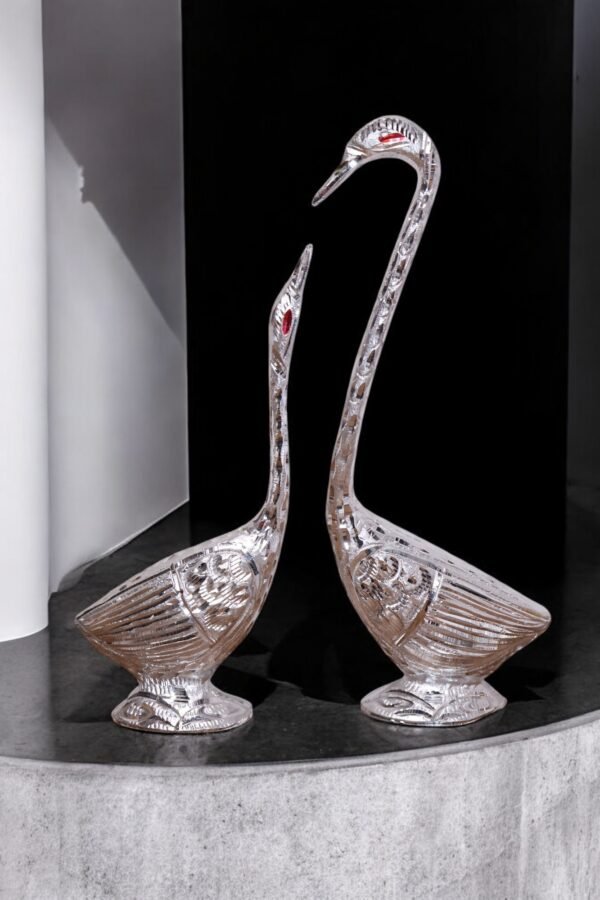 White Metal Swan Pair
