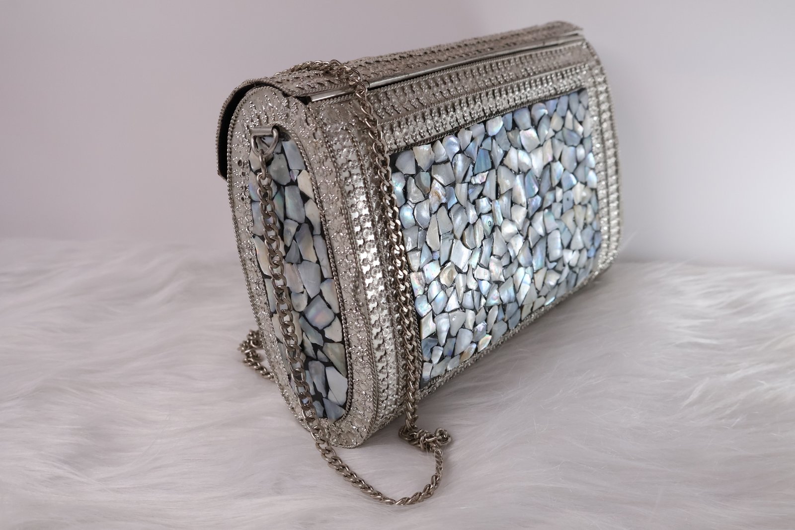 Seashell metallic clutch bag