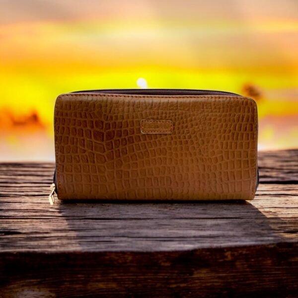 ladies leather clutch bag